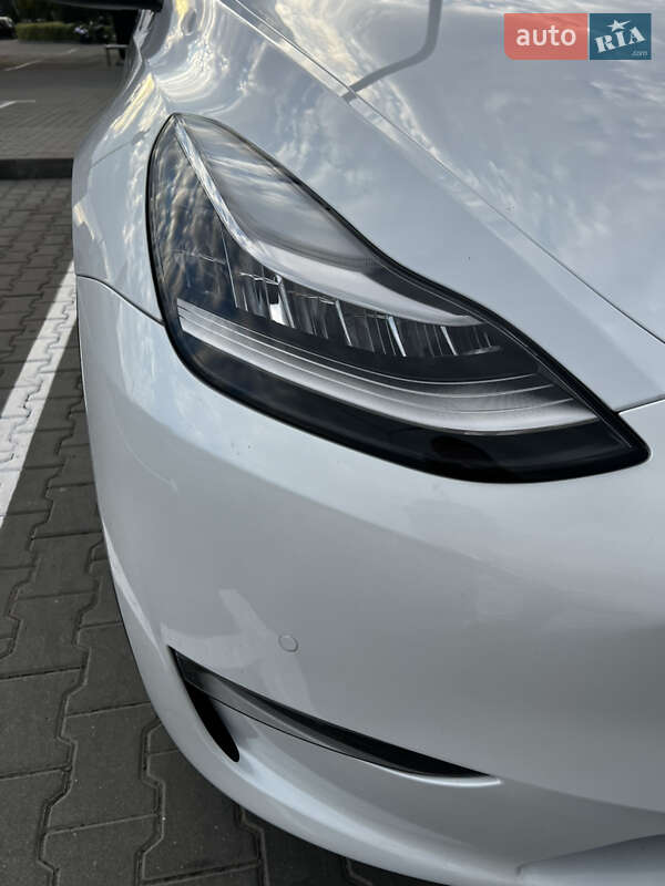 Внедорожник / Кроссовер Tesla Model Y 2022 в Хмельницком