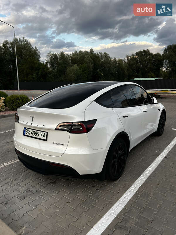 Внедорожник / Кроссовер Tesla Model Y 2022 в Хмельницком