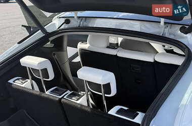 Внедорожник / Кроссовер Tesla Model Y 2022 в 