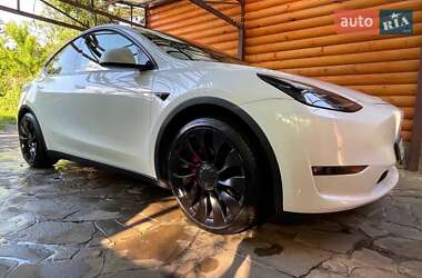 Внедорожник / Кроссовер Tesla Model Y 2021 в 