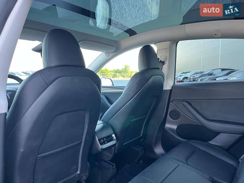 Внедорожник / Кроссовер Tesla Model Y 2024 в Львове