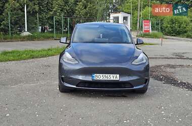 Внедорожник / Кроссовер Tesla Model Y 2021 в 