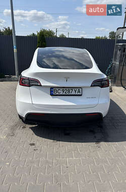 Внедорожник / Кроссовер Tesla Model Y 2021 в 