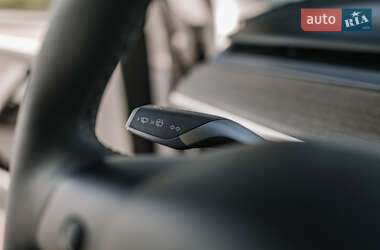 Внедорожник / Кроссовер Tesla Model Y 2024 в 