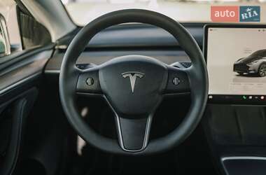 Внедорожник / Кроссовер Tesla Model Y 2024 в 