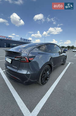Внедорожник / Кроссовер Tesla Model Y 2023 в 