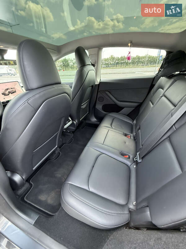 Внедорожник / Кроссовер Tesla Model Y 2023 в Днепре