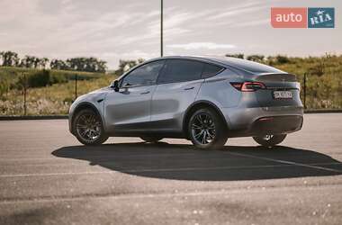 Tesla Model Y 2024 Tesla Model Y 2024