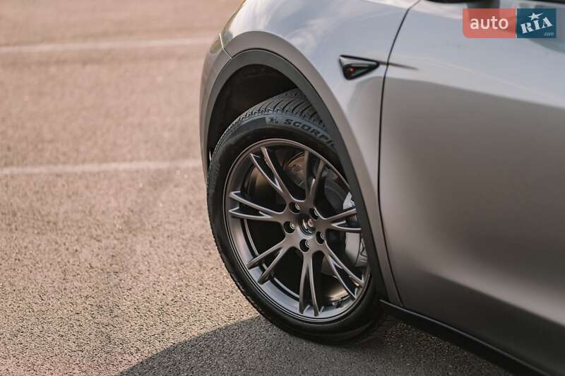 Позашляховик / Кросовер Tesla Model Y 2024 в Рівному фото 16 Позашляховик / Кросовер Tesla Model Y 2024 в Рівному