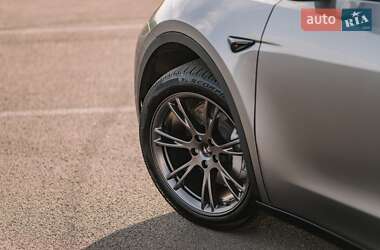 Внедорожник / Кроссовер Tesla Model Y 2024 в 