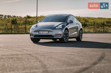 Внедорожник / Кроссовер Tesla Model Y 2024 в 