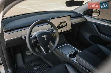 Внедорожник / Кроссовер Tesla Model Y 2024 в 
