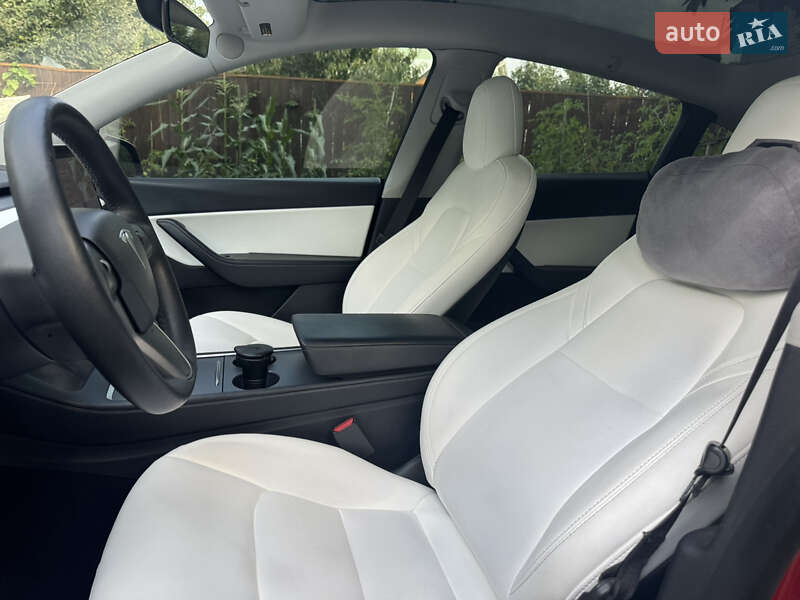 Позашляховик / Кросовер Tesla Model Y 2021 в Києві