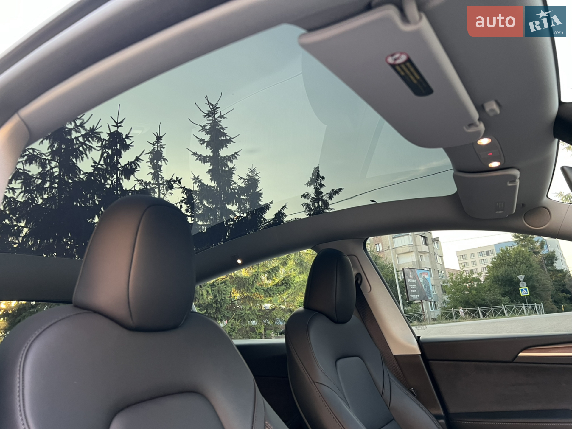 2024 Tesla Model Y - мініатюра 43