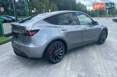 Внедорожник / Кроссовер Tesla Model Y 2024 в 
