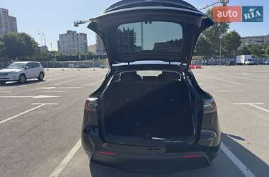 Внедорожник / Кроссовер Tesla Model Y 2023 в 