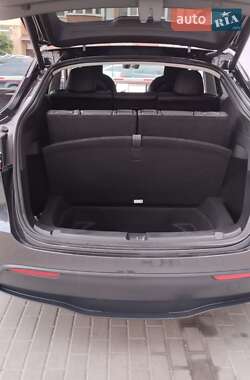 Внедорожник / Кроссовер Tesla Model Y 2024 в 