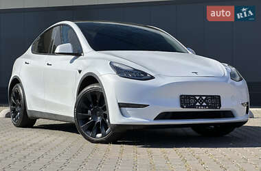 Позашляховик / Кросовер Tesla Model Y 2023 в 