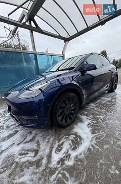 Tesla Model Y 2023
