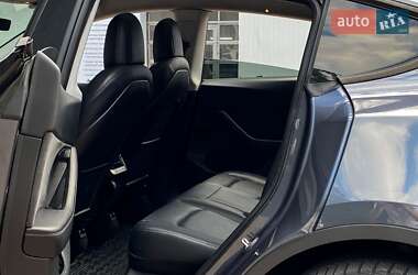 Внедорожник / Кроссовер Tesla Model Y 2020 в 