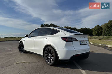 Позашляховик / Кросовер Tesla Model Y 2022 в 