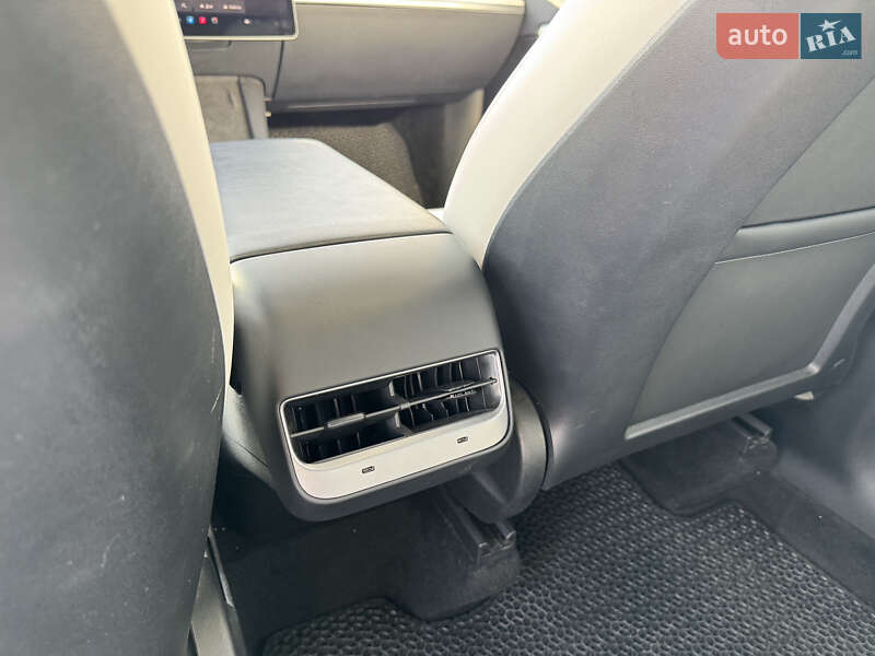 Позашляховик / Кросовер Tesla Model Y 2022 в Сумах фото 49 Позашляховик / Кросовер Tesla Model Y 2022 в Сумах