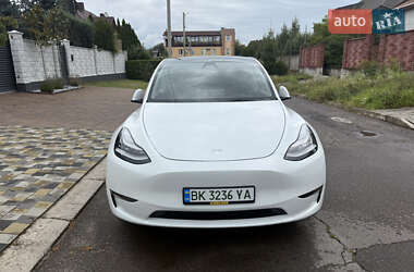 Внедорожник / Кроссовер Tesla Model Y 2023 в 