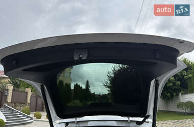 Внедорожник / Кроссовер Tesla Model Y 2023 в 