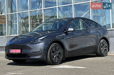 Внедорожник / Кроссовер Tesla Model Y 2024 в 