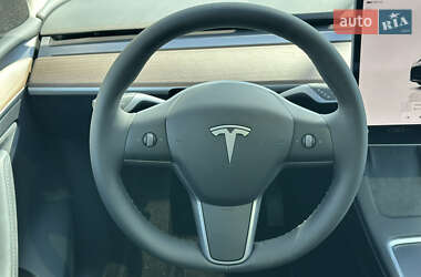Внедорожник / Кроссовер Tesla Model Y 2024 в 