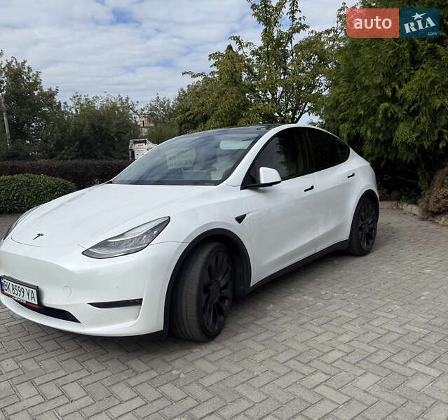 Внедорожник / Кроссовер Tesla Model Y 2020 в 