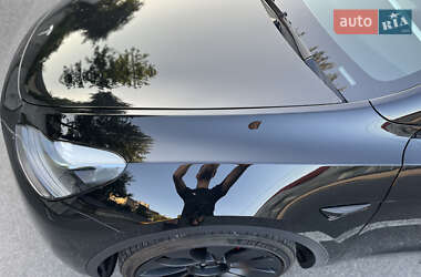 Внедорожник / Кроссовер Tesla Model Y 2021 в 