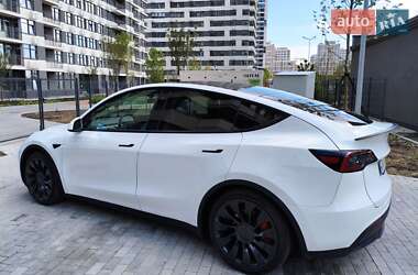 Внедорожник / Кроссовер Tesla Model Y 2022 в 