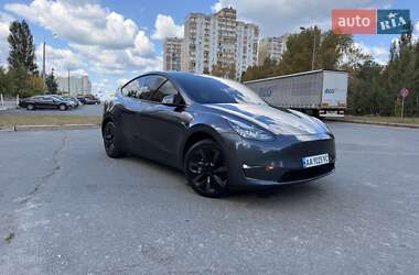 Внедорожник / Кроссовер Tesla Model Y 2023 в Киеве