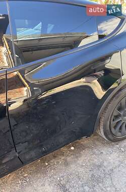 Tesla Model Y 2020
