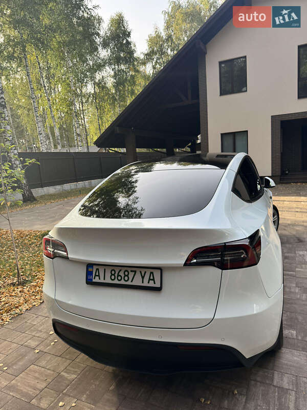 Внедорожник / Кроссовер Tesla Model Y 2021 в Киеве