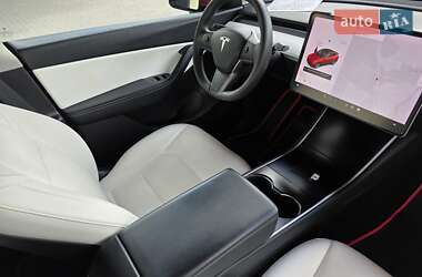 Внедорожник / Кроссовер Tesla Model Y 2020 в 