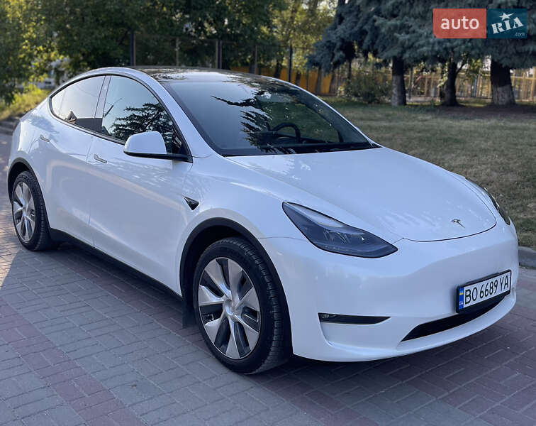 Позашляховик / Кросовер Tesla Model Y 2023 в Тернополі