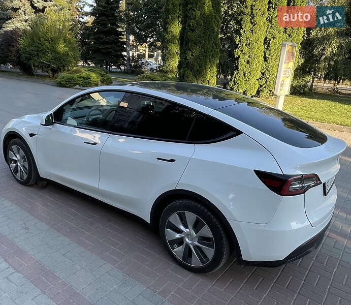 Позашляховик / Кросовер Tesla Model Y 2023 в Тернополі