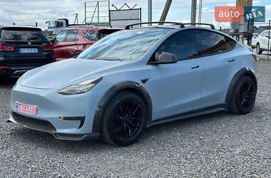 Tesla Model Y 2021