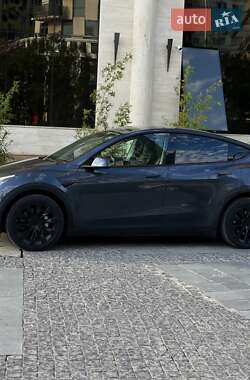 Внедорожник / Кроссовер Tesla Model Y 2021 в Киеве