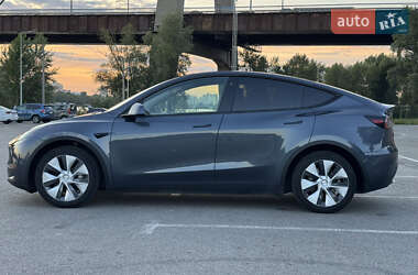 Позашляховик / Кросовер Tesla Model Y 2023 в 