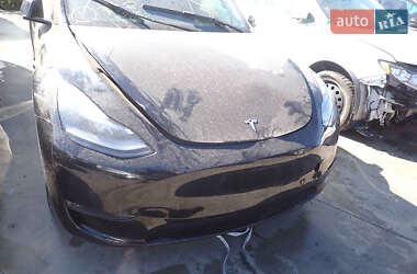 Внедорожник / Кроссовер Tesla Model Y 2021 в 