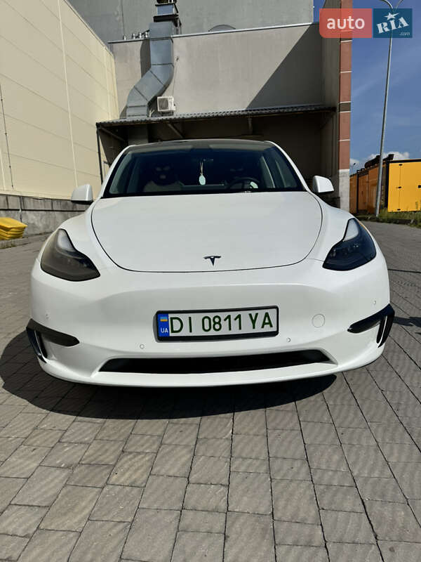 Позашляховик / Кросовер Tesla Model Y 2021 в Львові