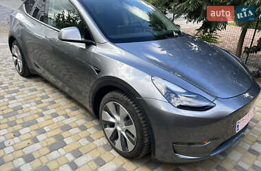 Внедорожник / Кроссовер Tesla Model Y 2024 в 