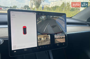 Позашляховик / Кросовер Tesla Model Y 2022 в 