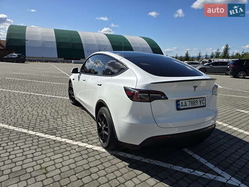 Внедорожник / Кроссовер Tesla Model Y 2021 в Ужгороде
