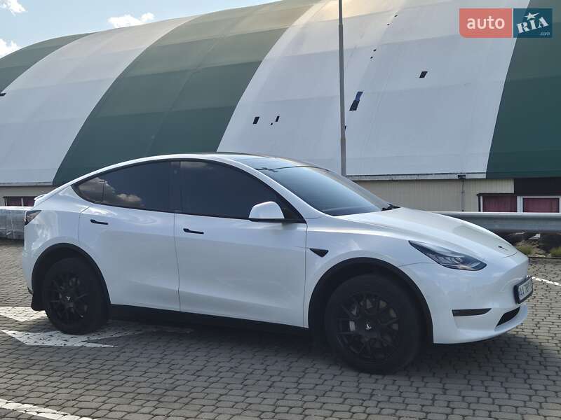 Внедорожник / Кроссовер Tesla Model Y 2021 в Ужгороде