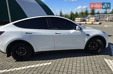 Внедорожник / Кроссовер Tesla Model Y 2021 в 