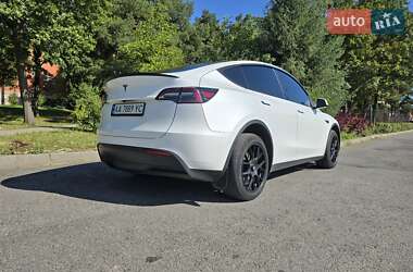 Внедорожник / Кроссовер Tesla Model Y 2021 в 